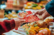 在天猫食品专用券中享受优惠，助力品质消费