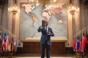 邮政强国篇章领奖，助力企业走向世界的新途径