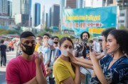 接种疫苗，助力经济繁荣，补贴政策助力社会进步