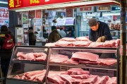 卖猪肉也能月入十万？——揭秘猪肉店盈利的三大核心策略！